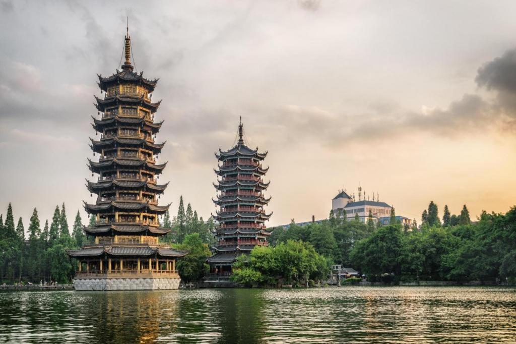 Telecom Hotel Guilin Exterior photo
