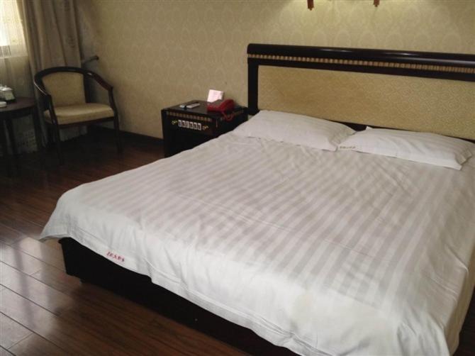Telecom Hotel Guilin Exterior photo