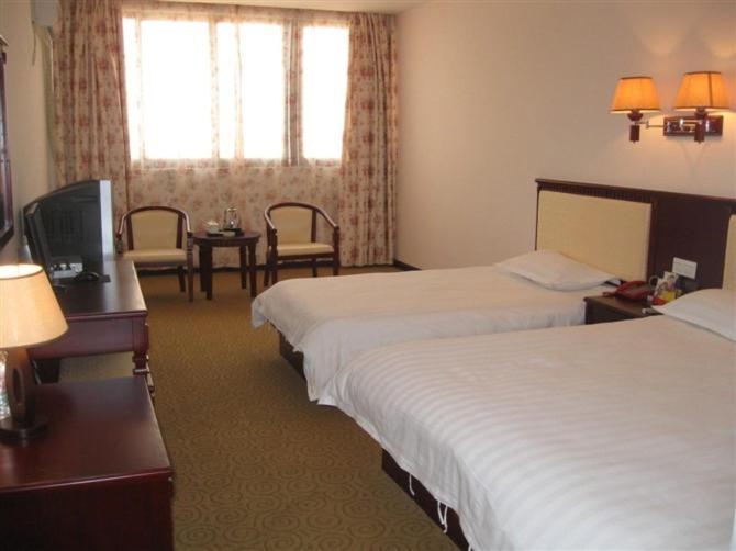 Telecom Hotel Guilin Room photo